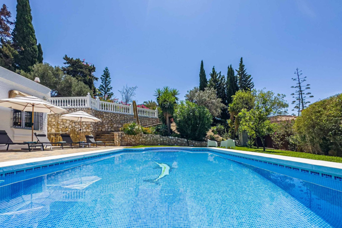 Image No.2-Villa de 4 chambres à vendre à Benalmadena