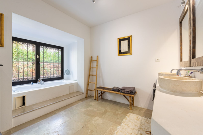 Image No.20-3 Bed Villa for sale