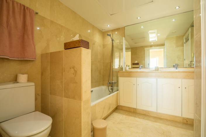 Image No.38-Appartement de 2 chambres à vendre à Estepona