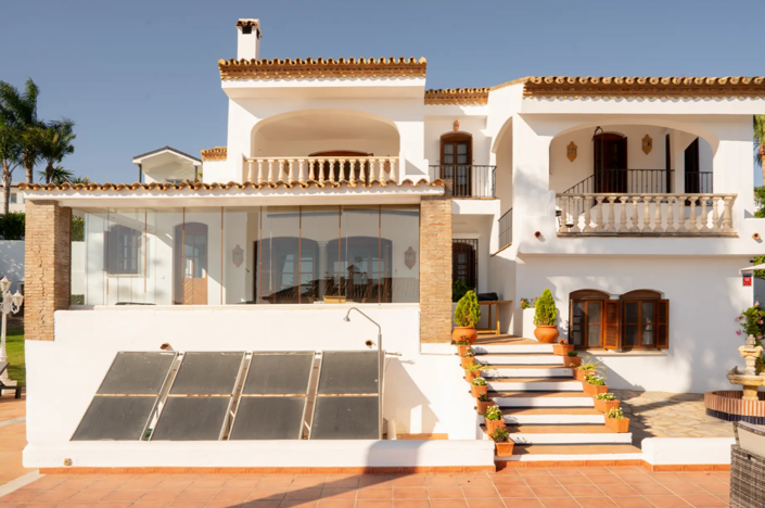 Image No.8-Villa de 5 chambres à vendre à Estepona