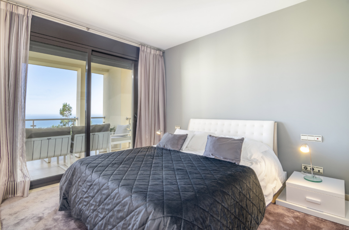 Image No.23-2 Bed Apartment for sale