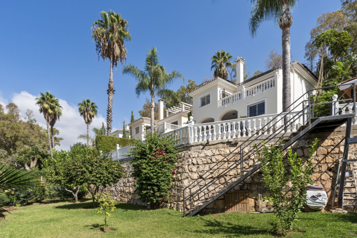 Image No.1-4 Bed Villa for sale