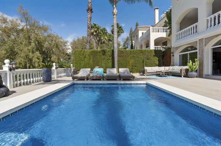 Image No.2-4 Bed Villa for sale