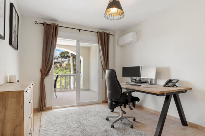 Image No.21-4 Bed Villa for sale