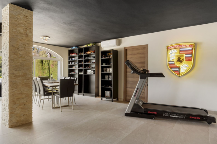 Image No.28-4 Bed Villa for sale