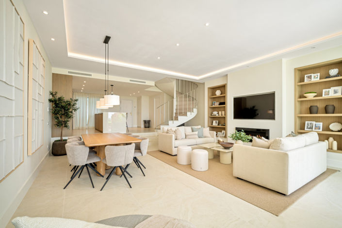 Image No.4-4 Bed Townhouse for sale