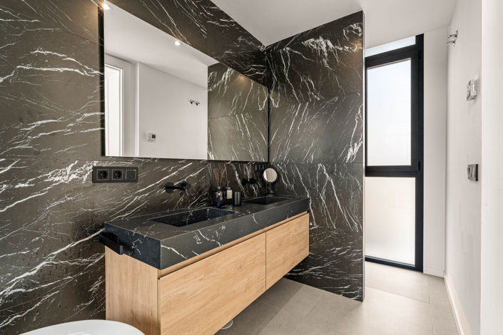 Image No.14-5 Bed Villa for sale