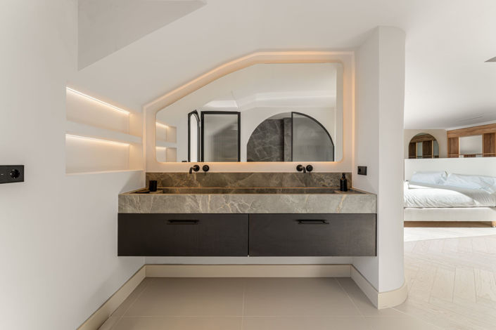 Image No.14-4 Bed Property for sale