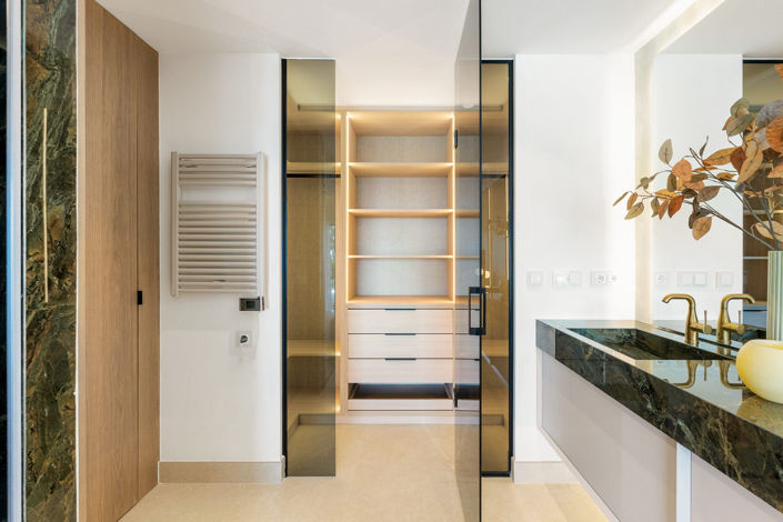 Image No.15-3 Bed Apartment for sale