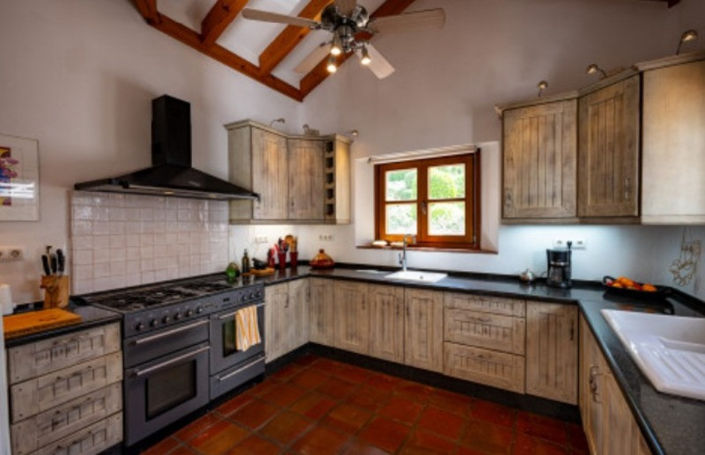 Image No.10-5 Bed Villa for sale