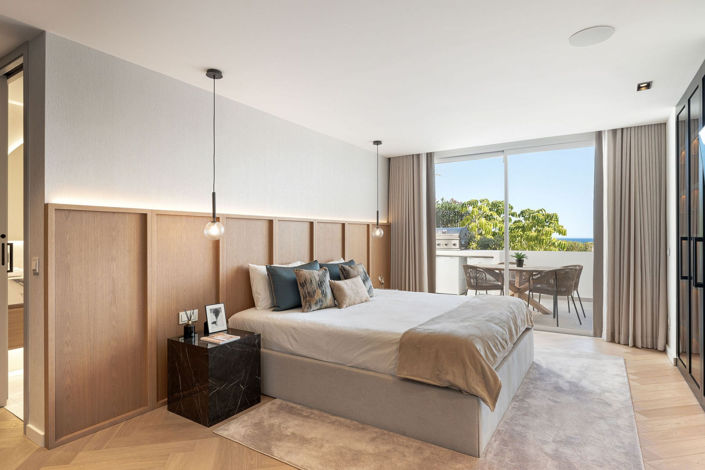 Image No.12-4 Bed Townhouse for sale