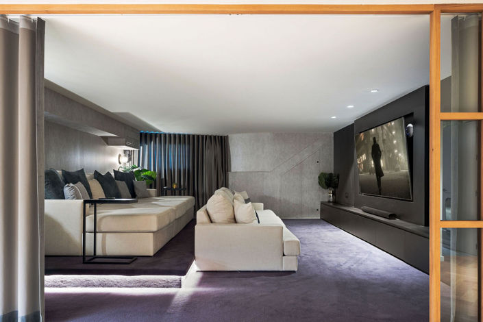 Image No.18-4 Bed Townhouse for sale