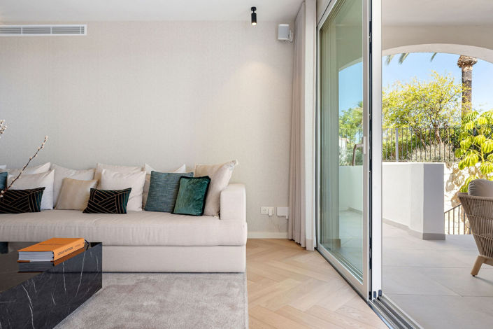 Image No.36-4 Bed Townhouse for sale