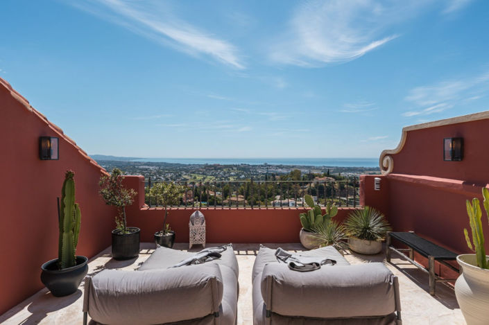 Image No.32-3 Bed Property for sale