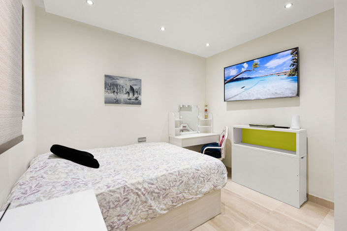 Image No.14-4 Bed Property for sale