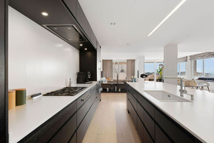 Image No.1-4 Bed Duplex for sale