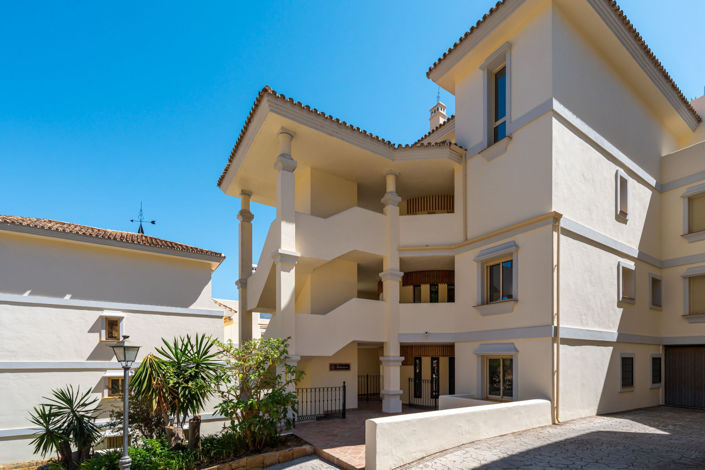 Image No.20-3 Bed Apartment for sale