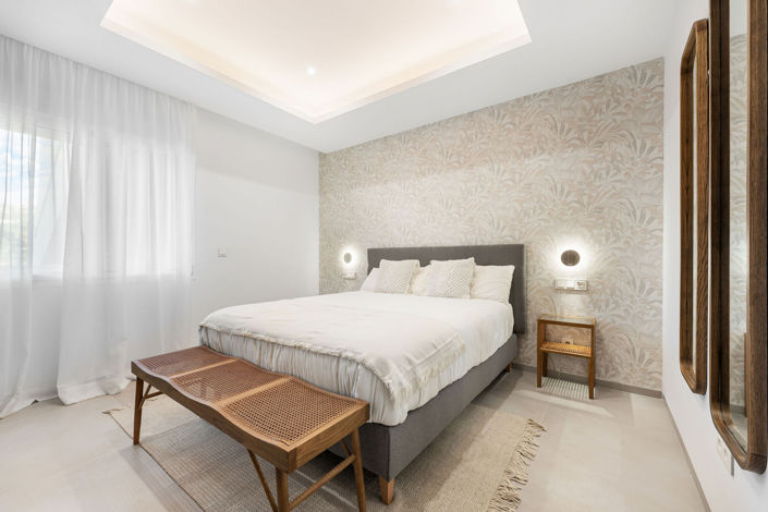 Image No.11-3 Bed Duplex for sale