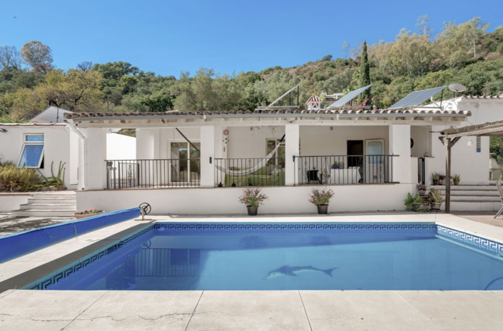 Image No.3-Villa de 3 chambres à vendre à Estepona