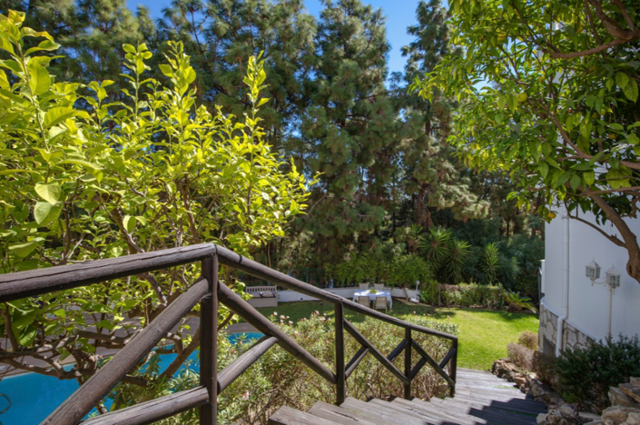 Image No.25-2 Bed Townhouse for sale