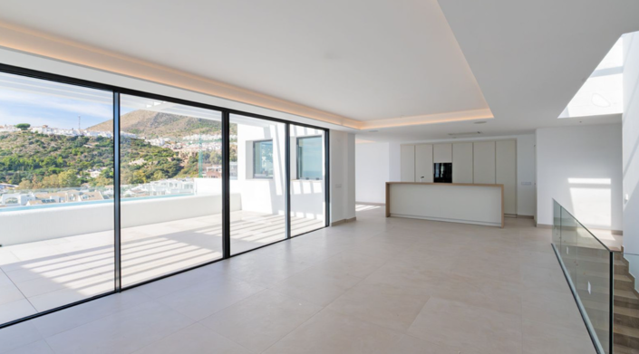 Image No.11-4 Bed Villa for sale