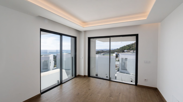 Image No.17-4 Bed Villa for sale