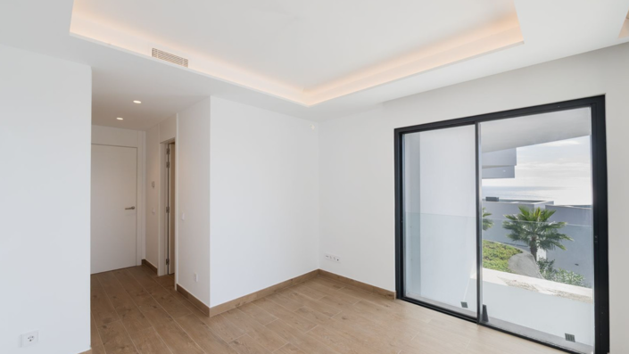 Image No.18-4 Bed Villa for sale