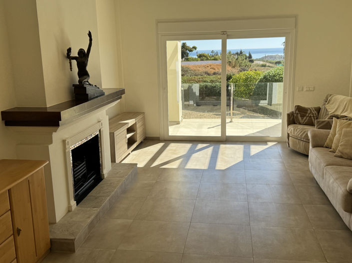 Image No.7-Villa de 5 chambres à vendre à Estepona