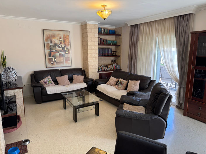 Image No.8-4 Bed Penthouse for sale