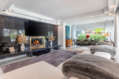 b98le8d7m9k3degpefzhs0lif8u4xzvzhwxtmggyekxx9