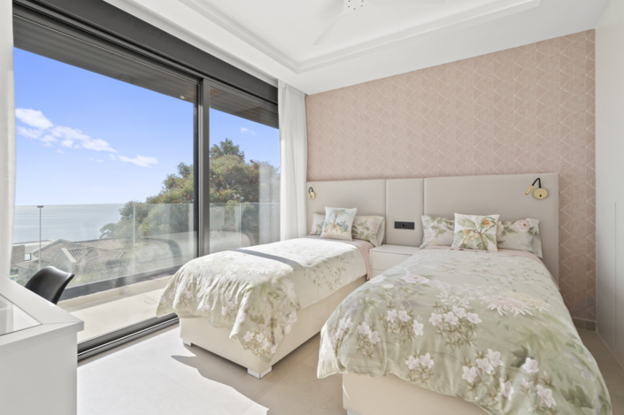 Image No.25-4 Bed Villa for sale