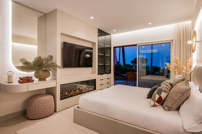 Image No.40-3 Bed Property for sale