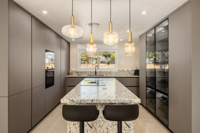 b98le8d7m9k3degpefzhs0lif8u4xzvzhwxtmggyekxx9