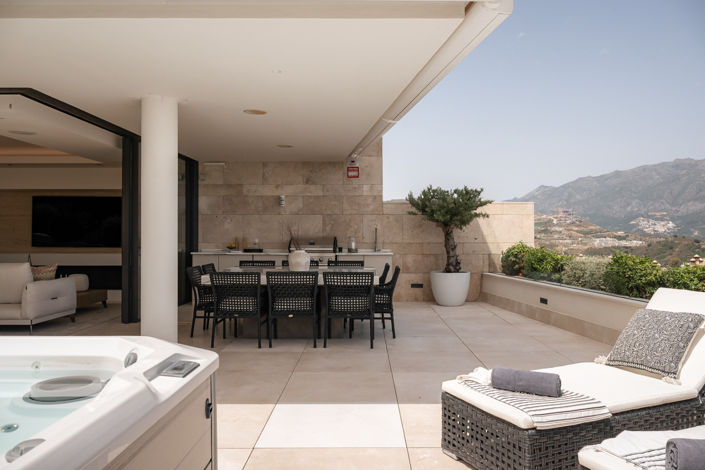 Image No.9-3 Bed Apartment for sale