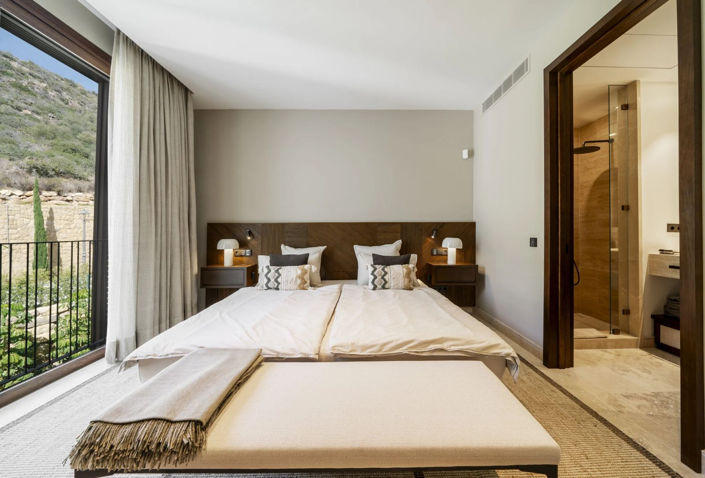 Image No.17-3 Bed Apartment for sale