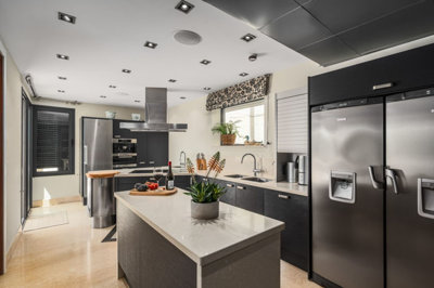 b98le8d7m9k3degpefzhs0lif8u4xzvzhwxtmggyekxx9