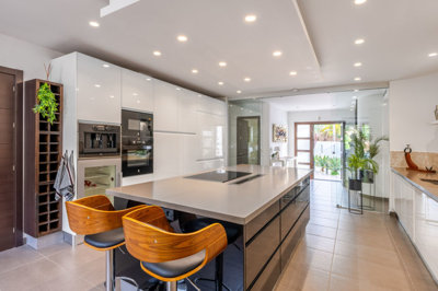 b98le8d7m9k3degpefzhs0lif8u4xzvzhwxtmggyekxx9