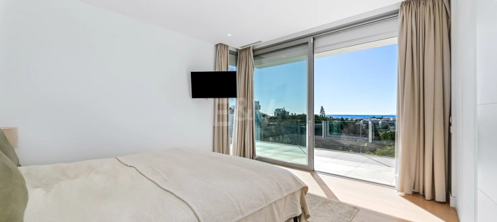 Image No.10-4 Bed Villa for sale