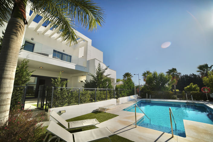 Image No.19-3 Bed Townhouse for sale