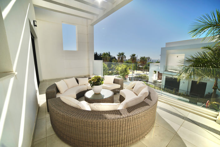 Image No.3-3 Bed Townhouse for sale