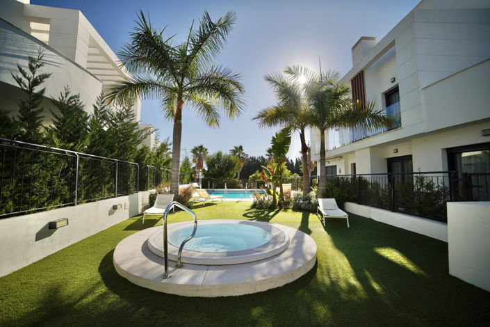 Image No.8-3 Bed Townhouse for sale
