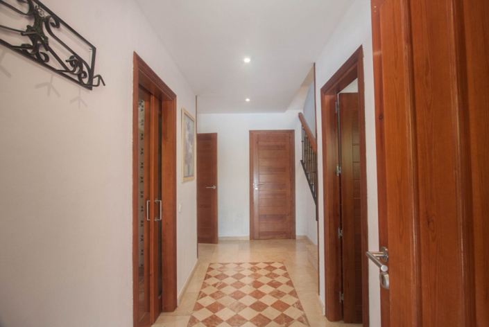 Image No.24-Villa de 4 chambres à vendre à Estepona