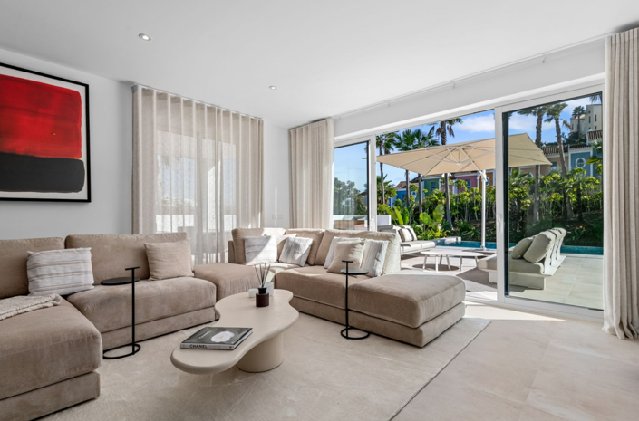 Image No.8-4 Bed Villa for sale