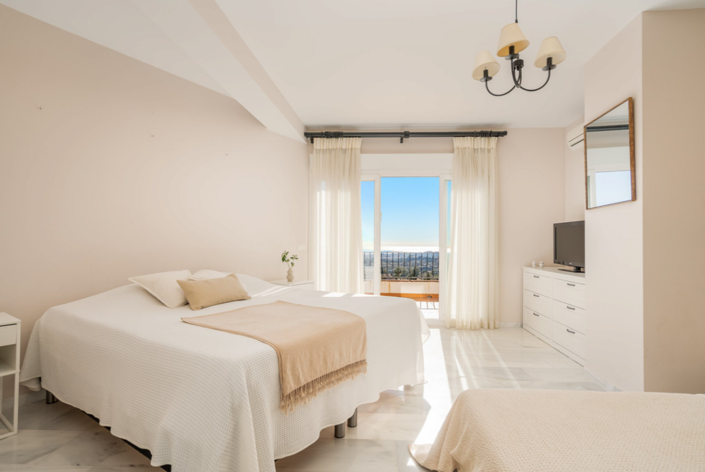 Image No.21-5 Bed Villa for sale