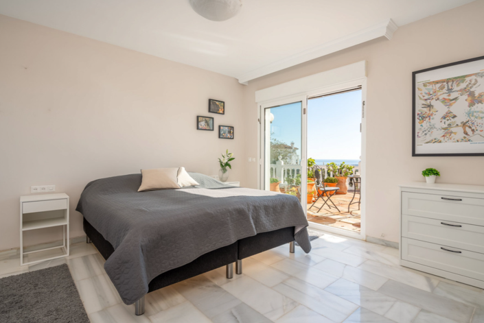 Image No.26-5 Bed Villa for sale