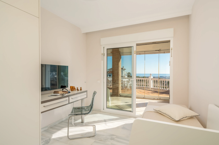 Image No.27-5 Bed Villa for sale