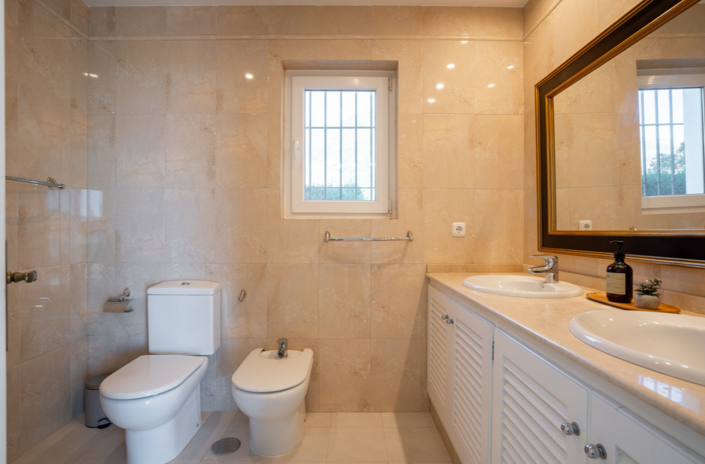 Image No.31-5 Bed Villa for sale