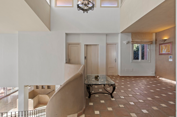 Image No.16-5 Bed Villa for sale