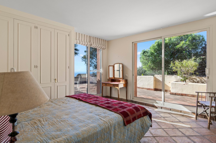 Image No.20-5 Bed Villa for sale