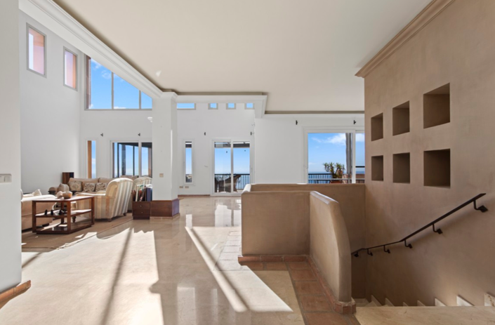 Image No.24-5 Bed Villa for sale